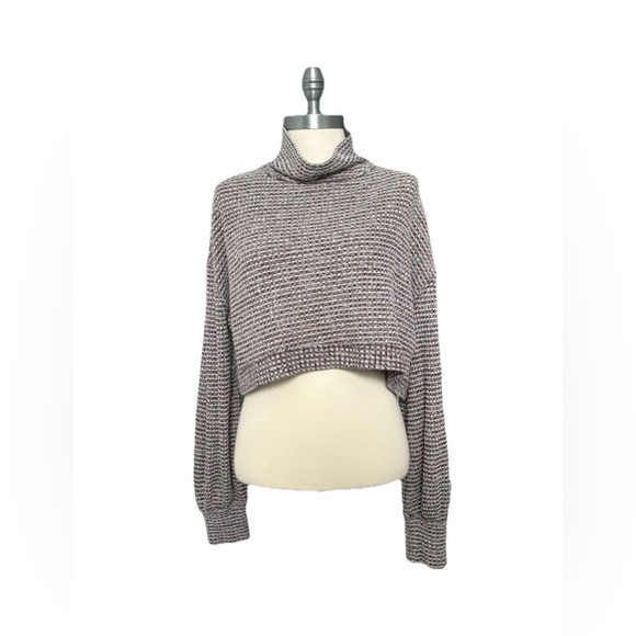 FREE PEOPLE Waffle Knit Cropped Turtleneck Long Sleeve Sweater Size Small - Picture 4 of 10